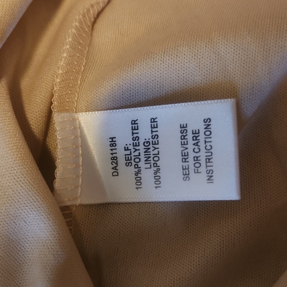 💥2/$70💥HerringStones DeeDee Square Neck Long Sleeve Tie Back Tiered Mini Dress - Picture 10 of 11